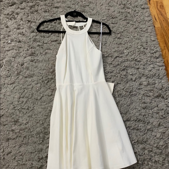 NWT Lulu’s white dress - Picture 1 of 4